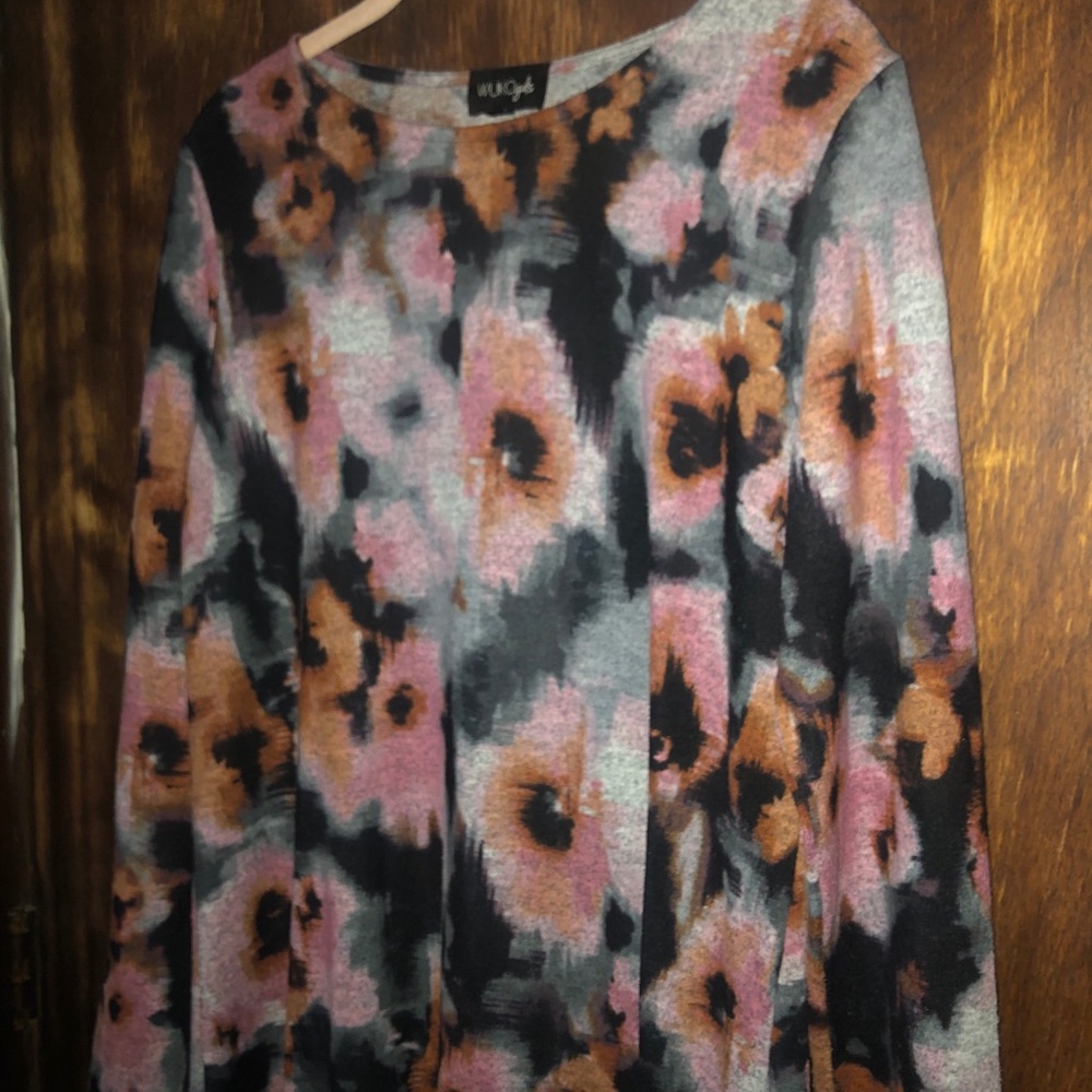 Floral midi dress - Picture 2 of 4